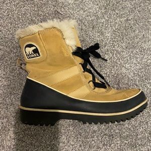Sorel Tivoli boots